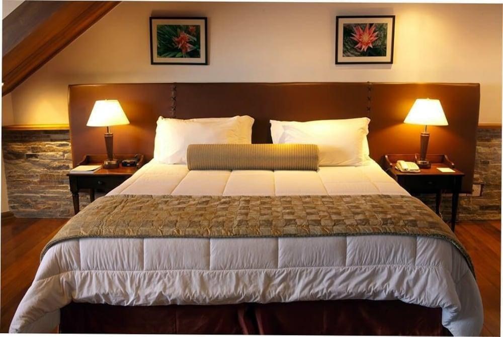 BLUE MOUNTAIN HOTEL & SPA photo 1