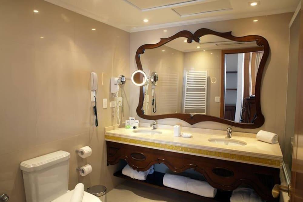 BLUE MOUNTAIN HOTEL & SPA photo 3