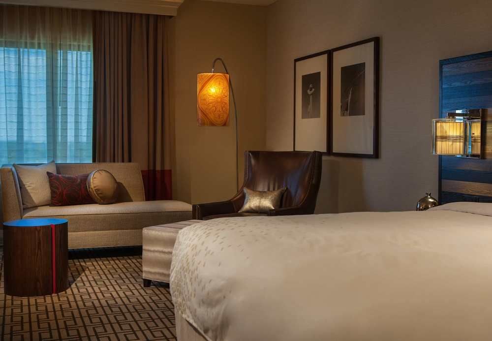 RENAISSANCE AUSTIN HOTEL