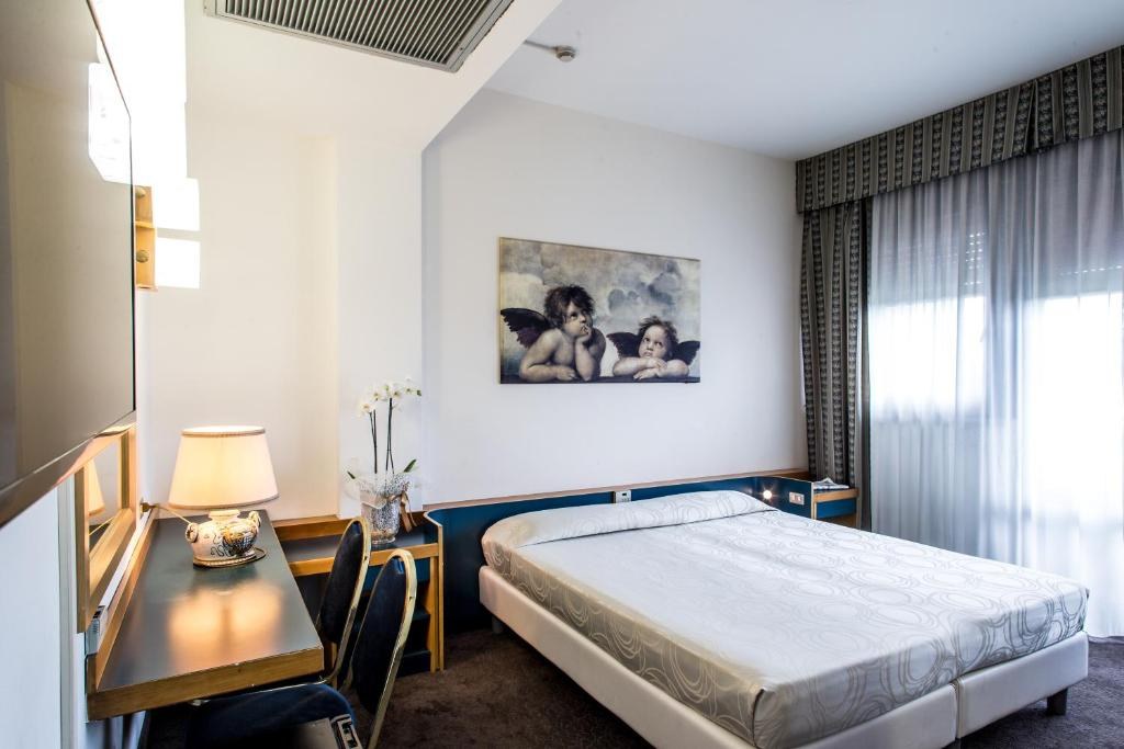 HOTEL MIRAGE photo 1