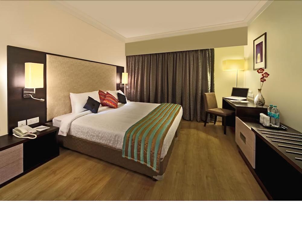 Cocoon Hotel photo 4