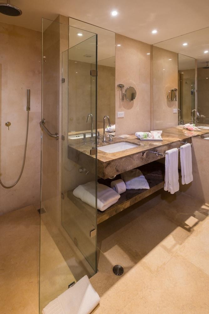 RADISSON CARTAGENA OCEAN PAVILLION HOTEL photo 2