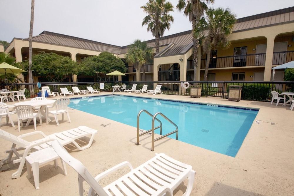 QUALITY INN OF ORANGE PARK photo 3