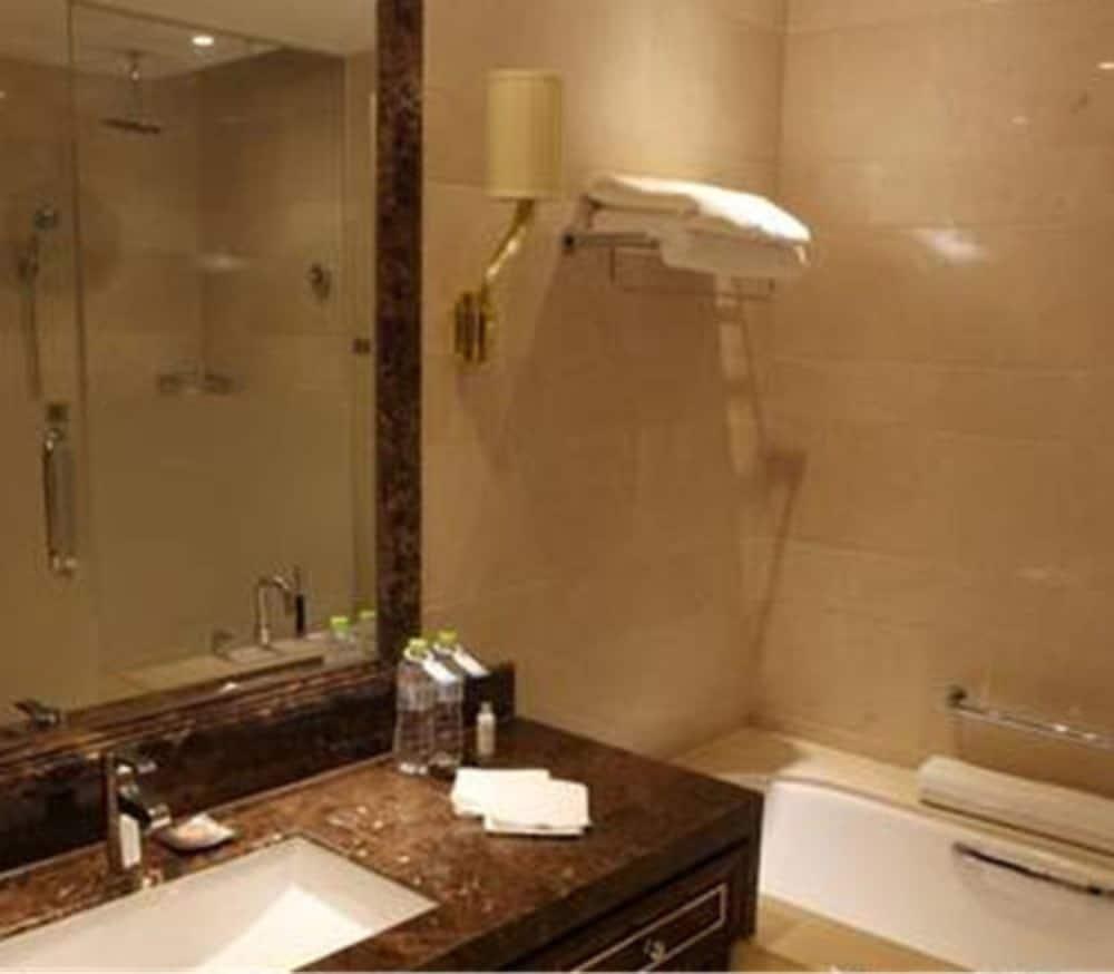 LIAONING INTERNATIONAL HOTEL photo 4