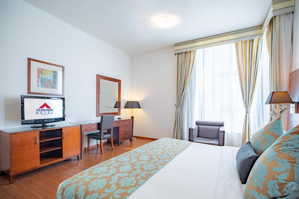 GOLDEN SANDS HOTEL & RESIDENCES photo 2