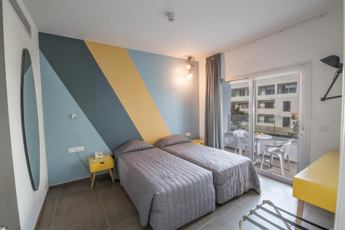 ANTHEA HOTEL APARTMENTS