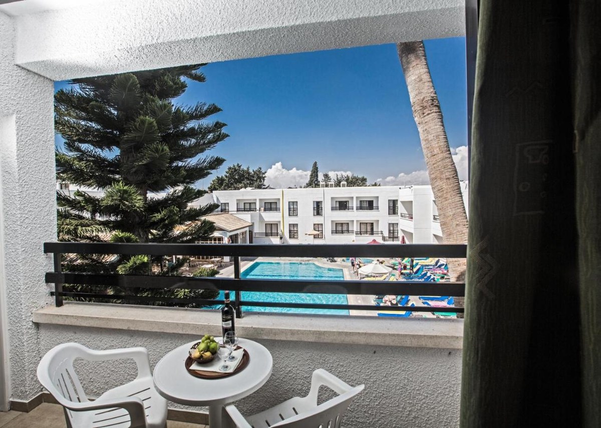 ANTHEA HOTEL APARTMENTS photo 3
