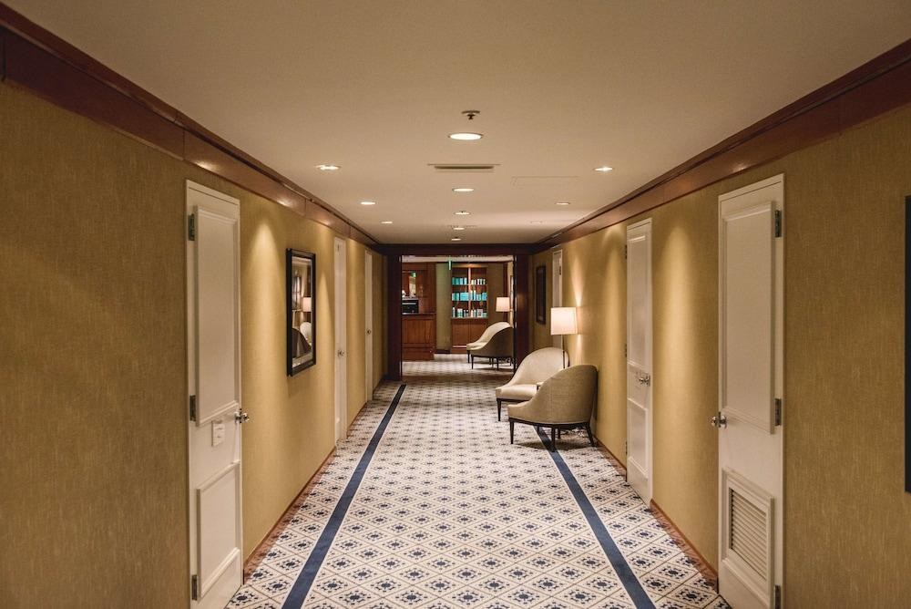 BOSTON HARBOR HOTEL photo 3