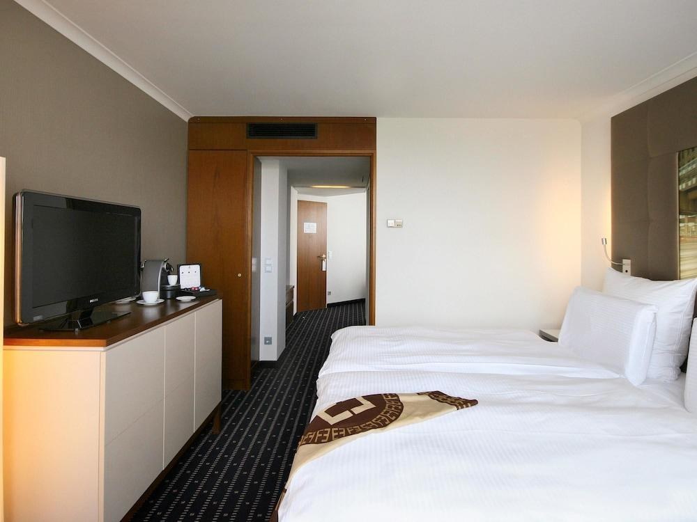 PULLMAN STUTTGART FONTANA photo 4