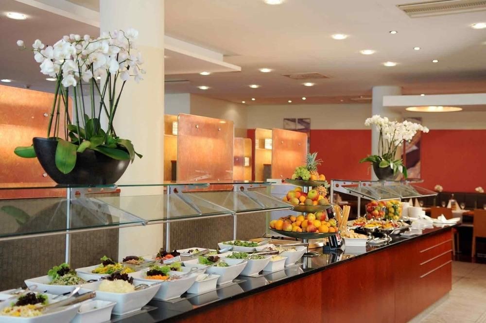 NOVOTEL DUSSELDORF CITY WEST photo 1
