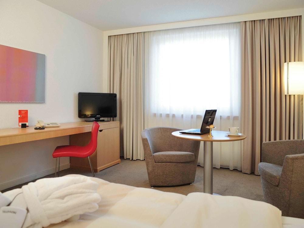 NOVOTEL DUSSELDORF CITY WEST photo 3