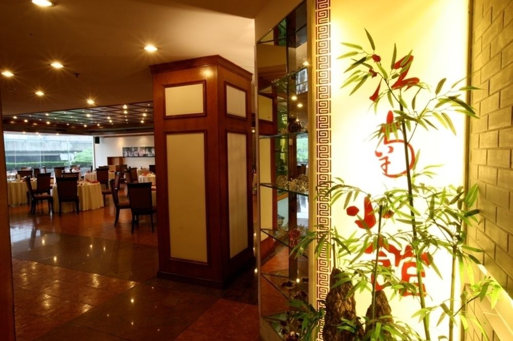 Baolong Hotel Shanghai photo 1