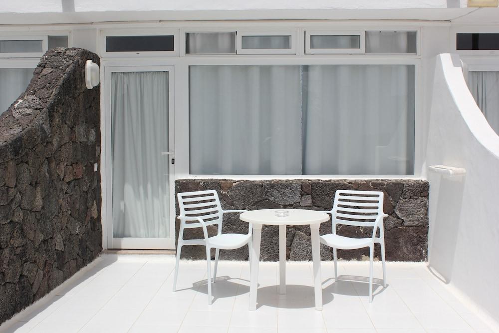 Arena Dorada Apartments photo 2