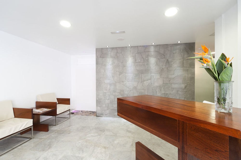 Hyde Park Lane photo 2
