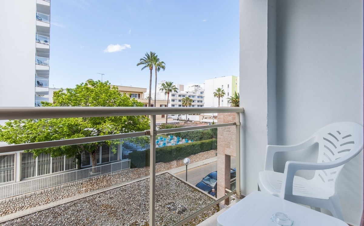 BLUE SEA CALA MILLOR photo 4