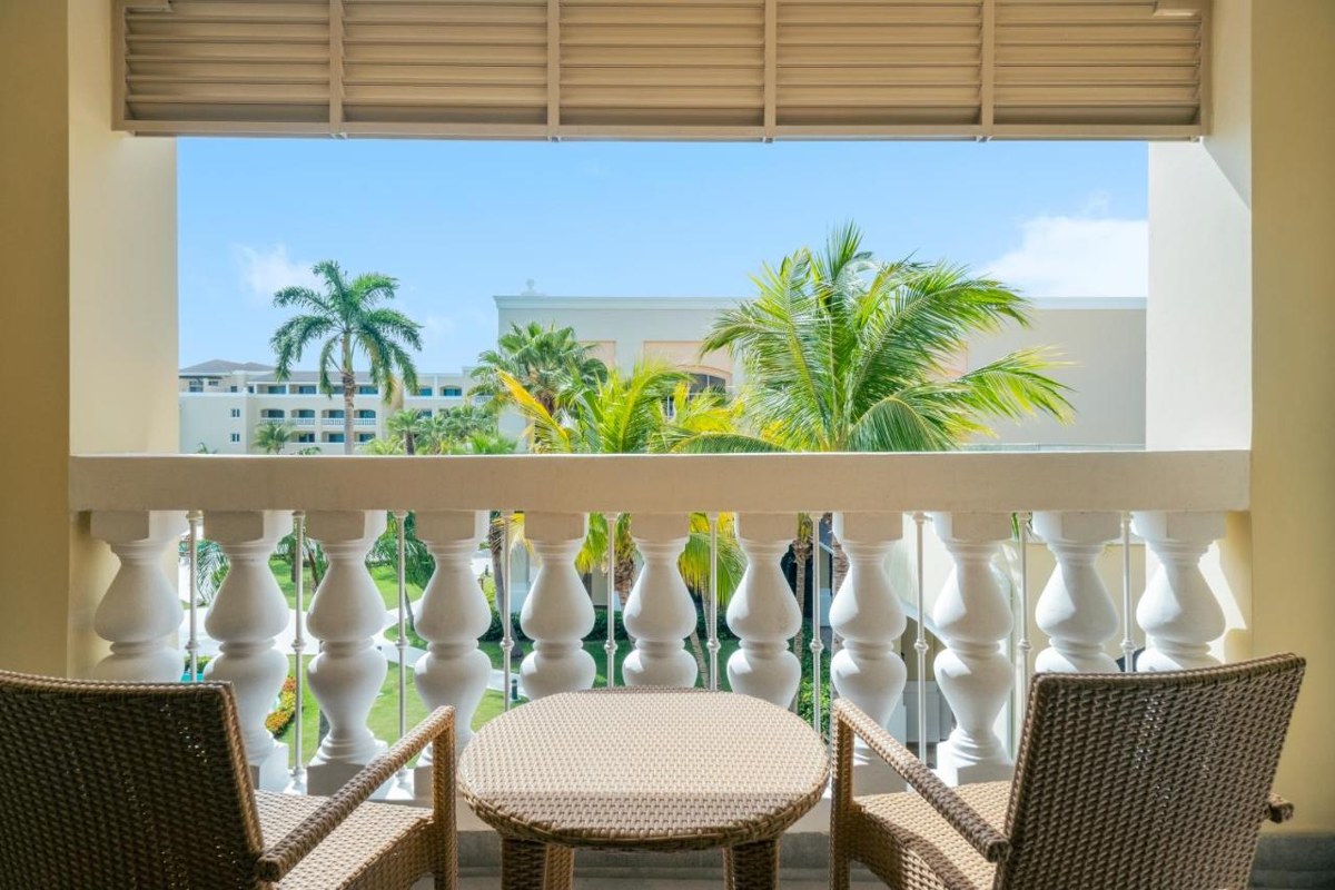 Iberostar WAVES ROSE HALL BEACH photo 2