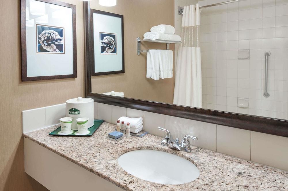 WINGATE BY WYNDHAM EDMONTON WEST photo 4