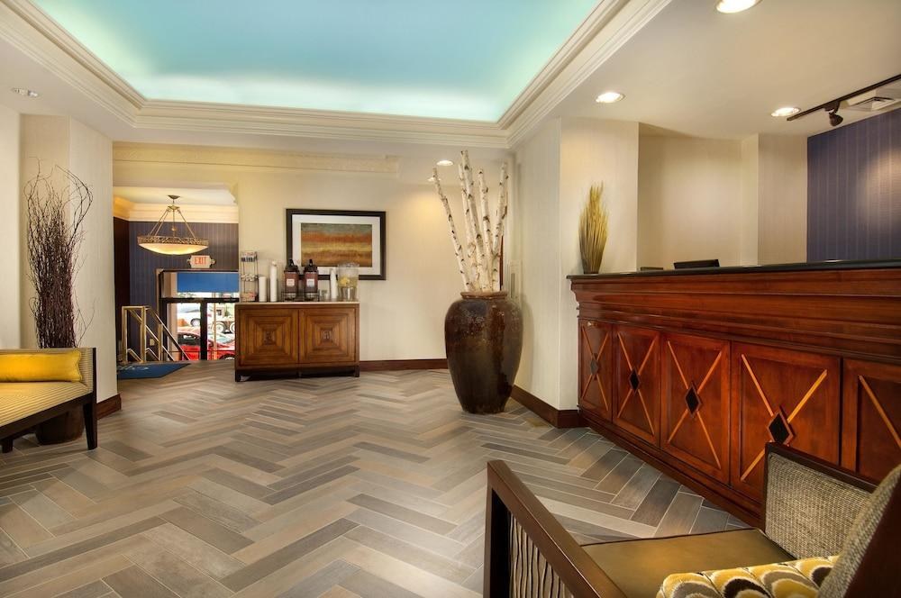 COMFORT INN DOWNTOWN DC CONVENTION CENTRE photo 2