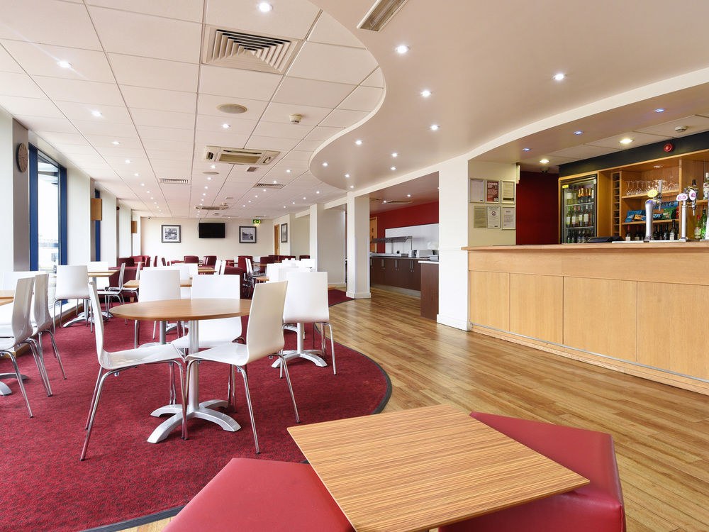 TRAVELODGE LONDON CITY AIRPORT HOTEL