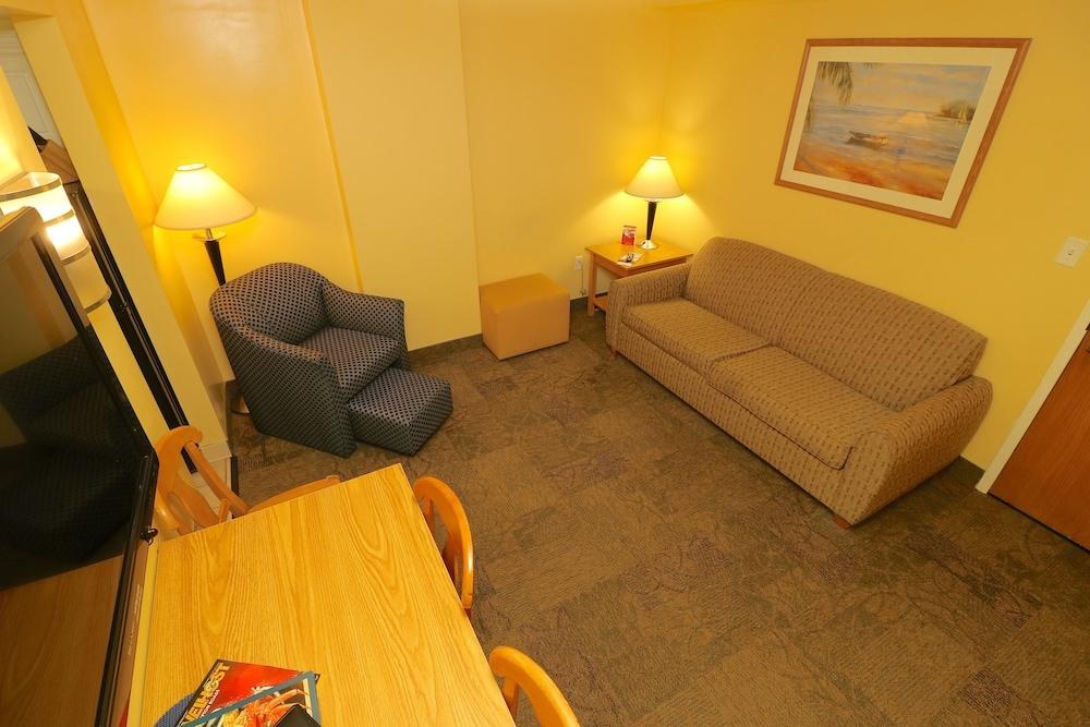 OCEAN KEY RESORT photo 4