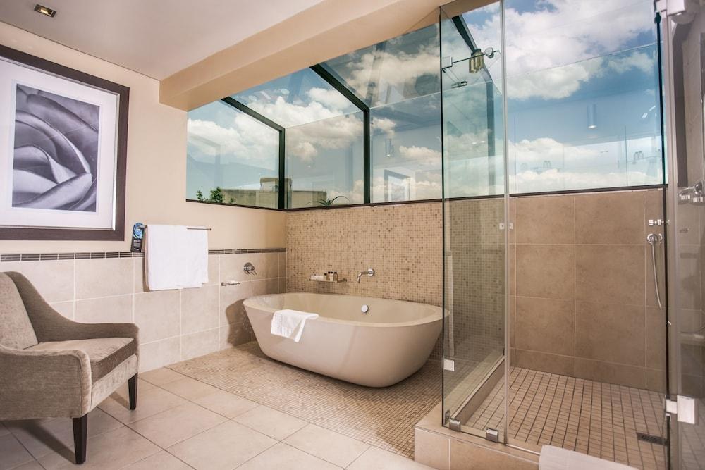 SOUTHERN SUN PRETORIA photo 4