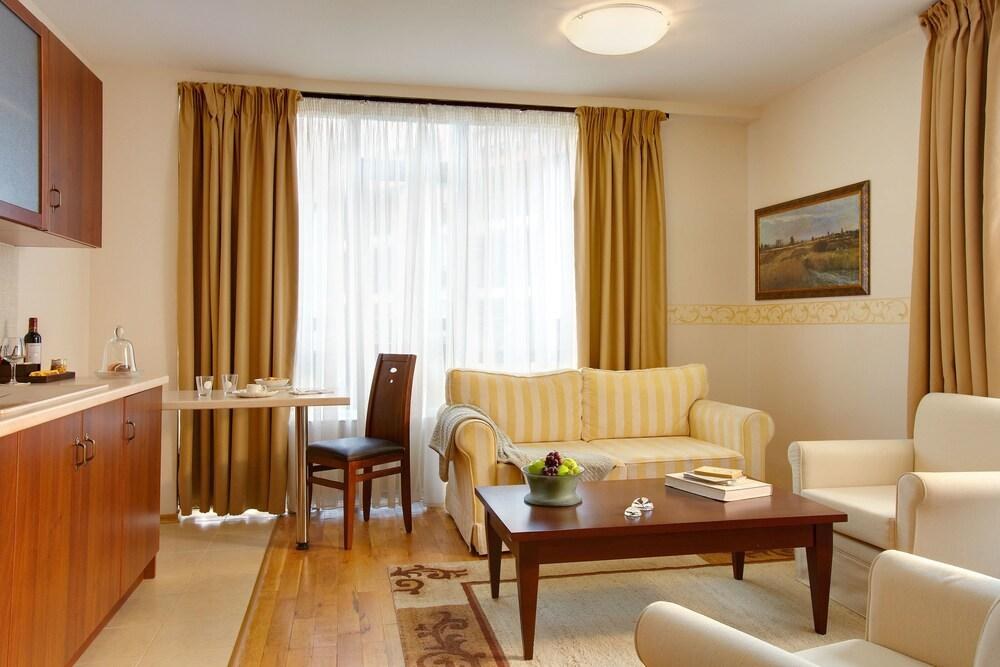PREMIER LUXURY MOUNTAIN RESORT photo 2