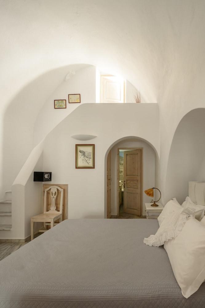 KALLISTO HOTEL photo 2
