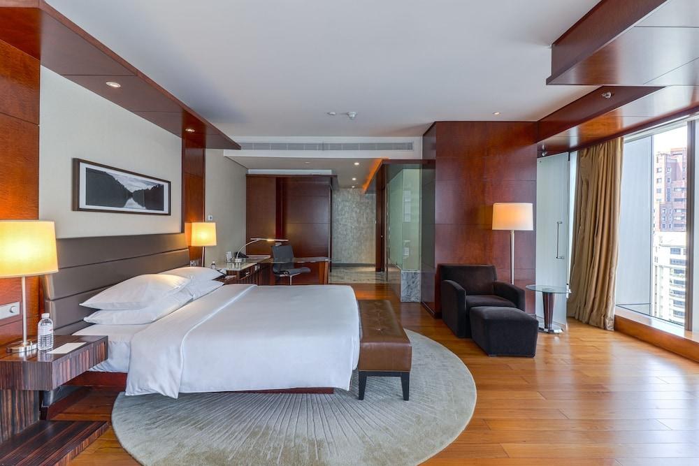 GRAND HYATT photo 4