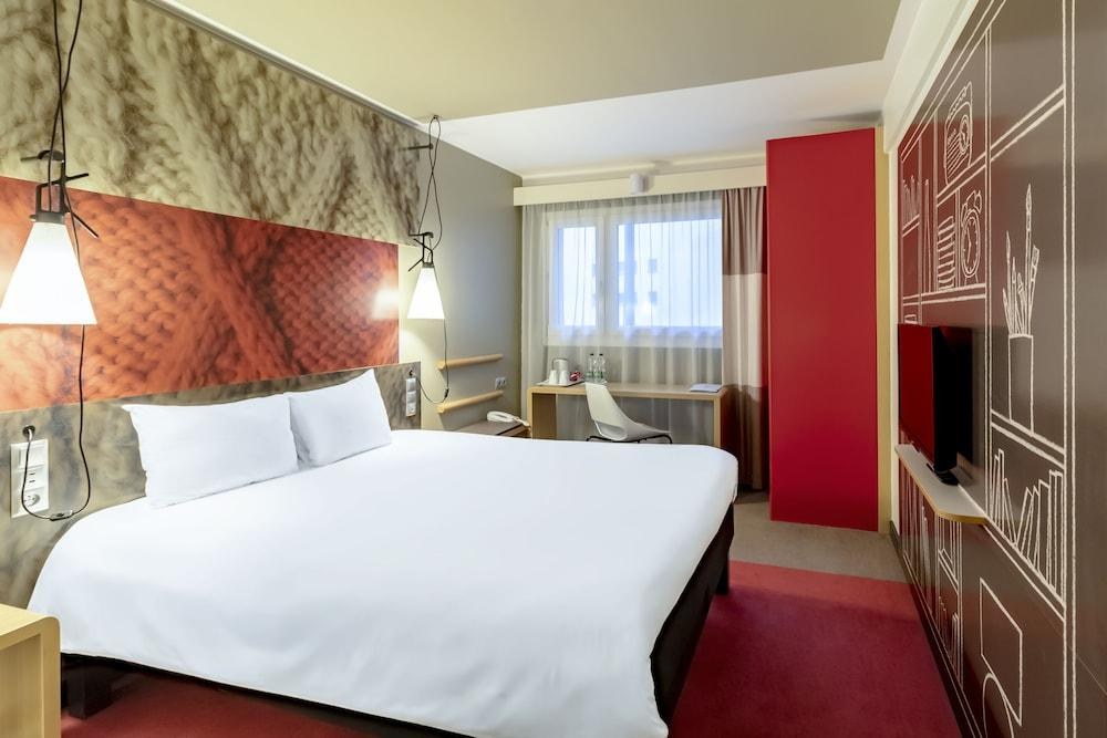 Ibis Warszawa Centrum photo 3