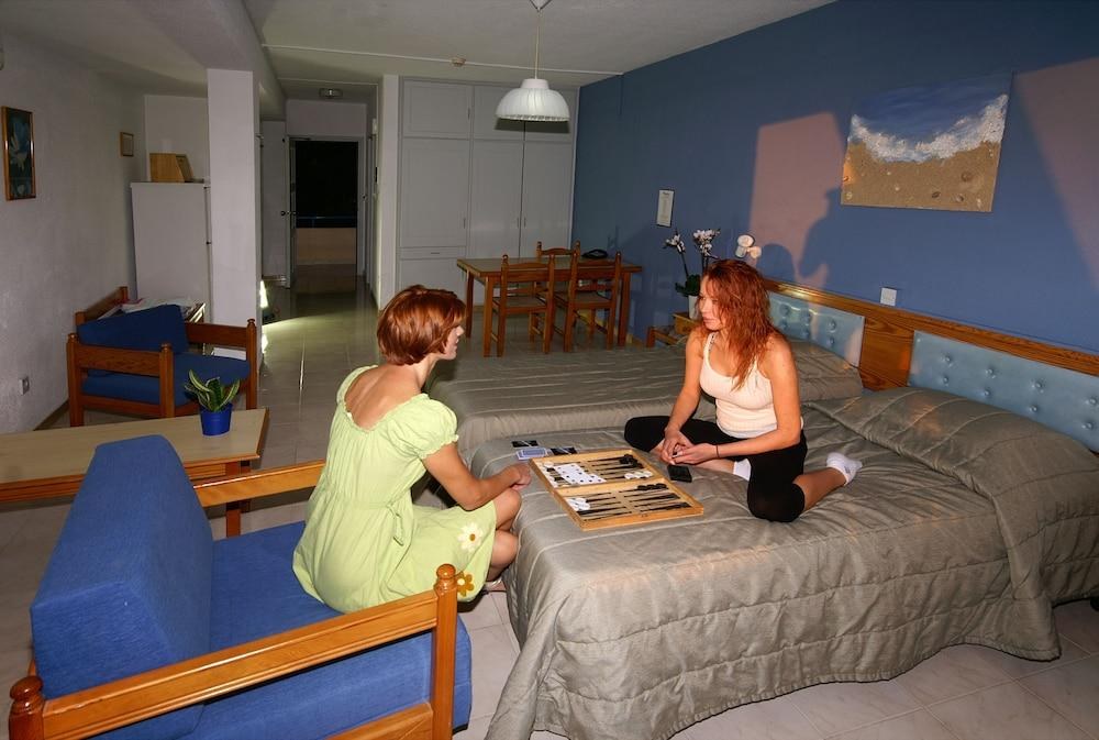 NAPA PRINCE HOTEL APARTMENTS photo 3