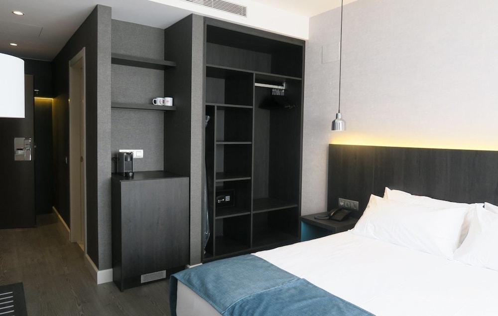 HG CITY SUITES BARCELONA photo 2