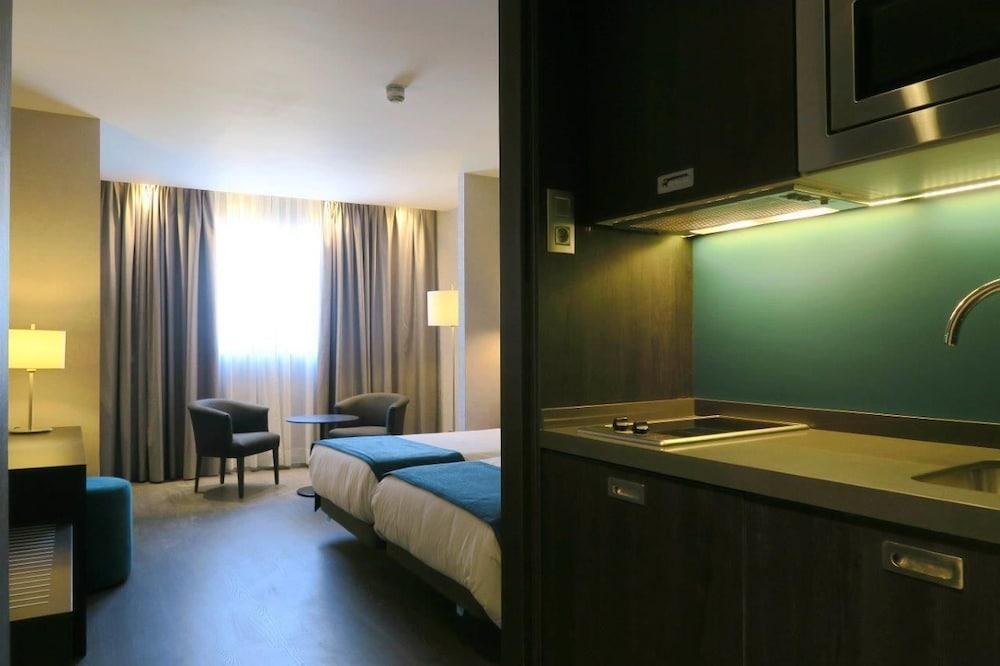 HG CITY SUITES BARCELONA photo 3
