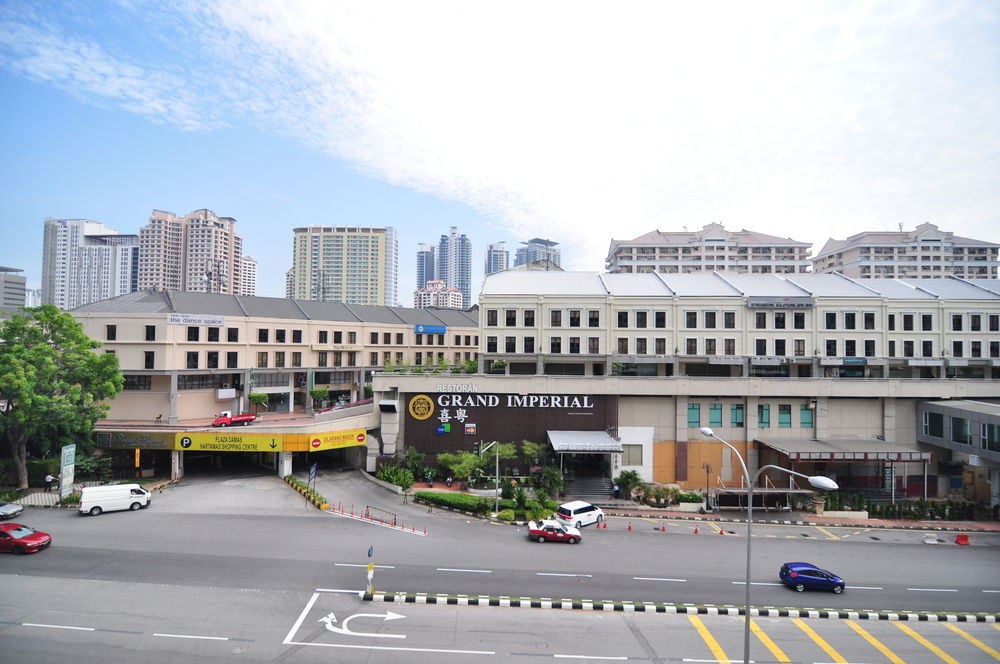 Damas Suites & Residences photo 1