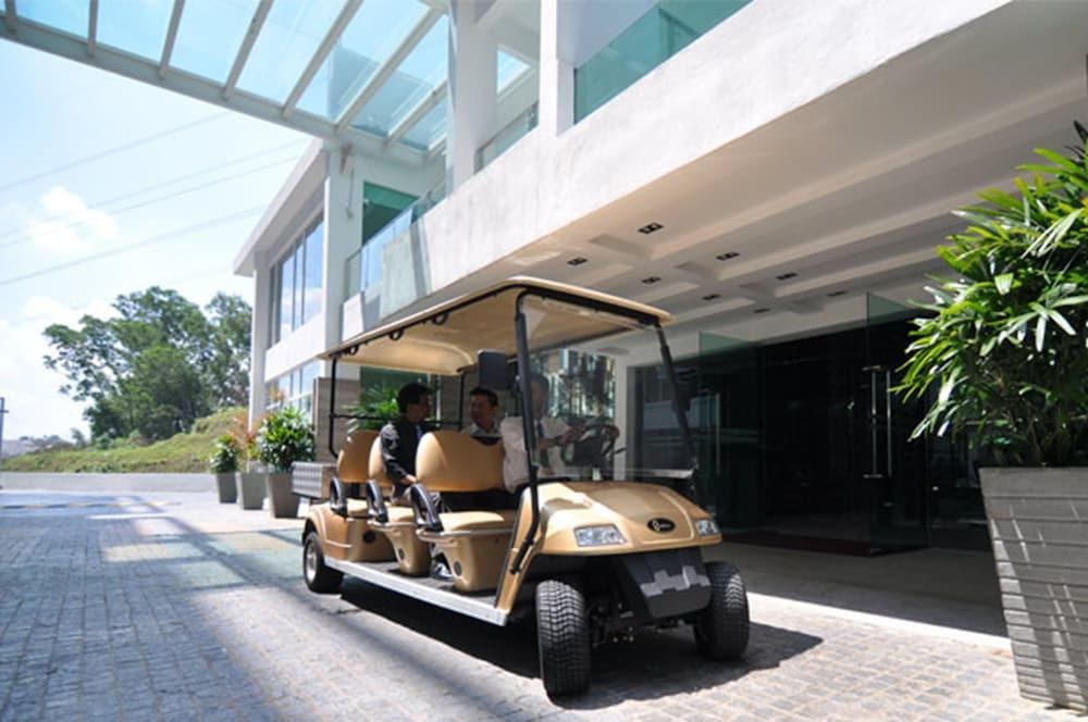 Damas Suites & Residences photo 3