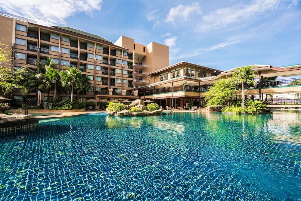 NOVOTEL PHUKET VINTAGE PARK HOTEL photo 2