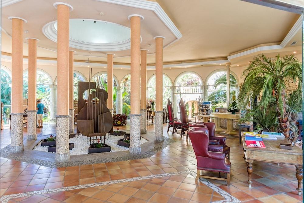 HOTEL LAGO GARDEN APARSUITES & SPA photo 4