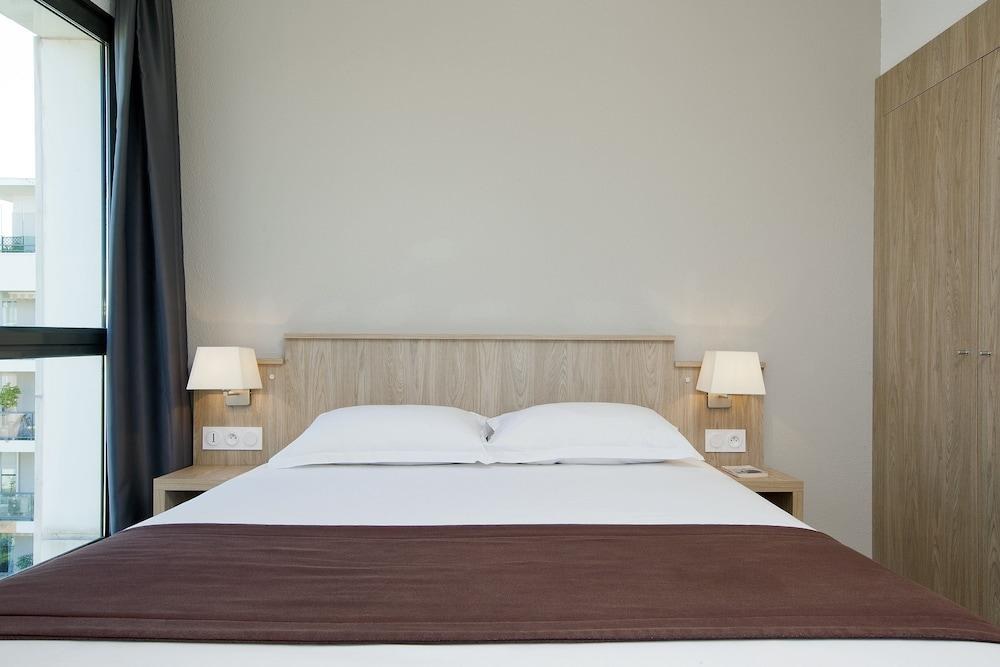 Residhome Appart Hotel Lyon Gerland photo 4