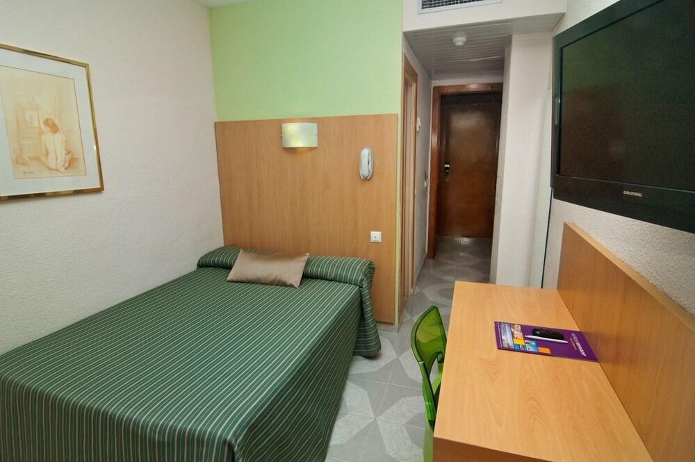 HOTEL SERVIGROUP PUEBLO BENIDORM photo 1