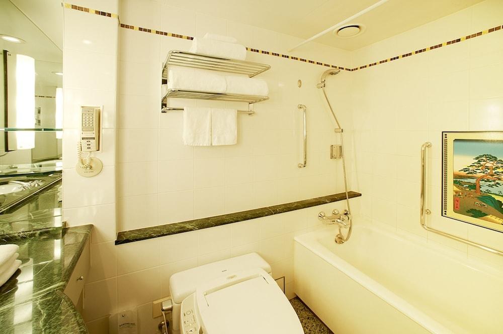 Hotel New Otani Garden Tower photo 2