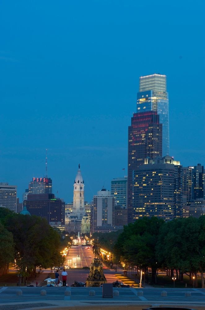 HOLIDAY INN EXPRESS MIDTOWN