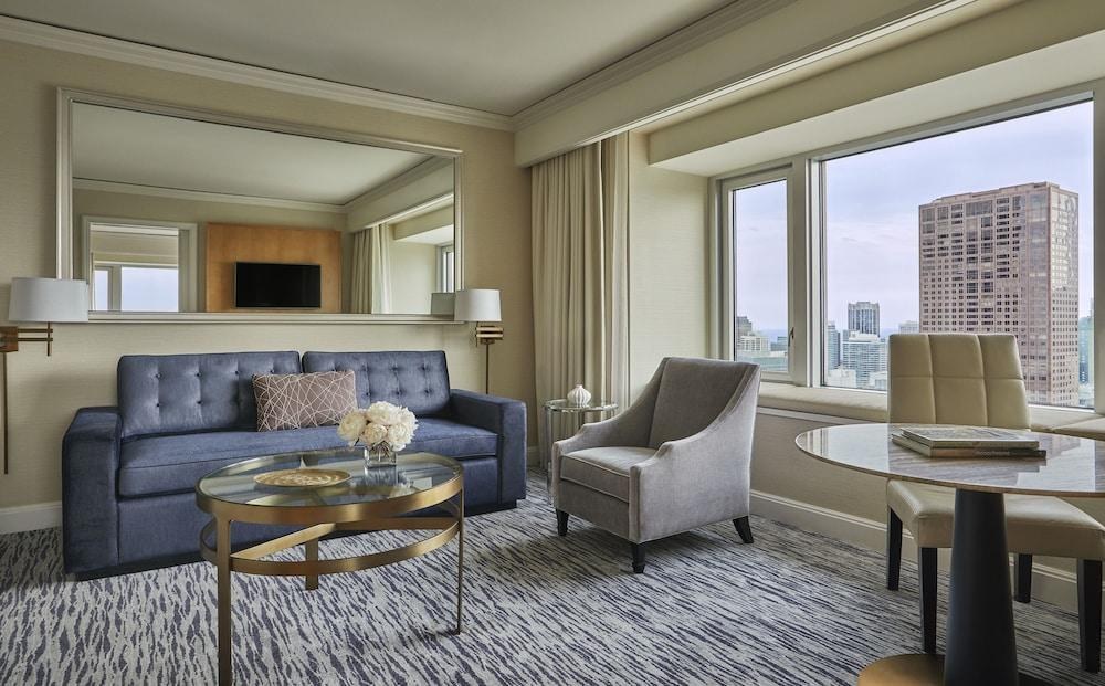 FOUR SEASONS HOTEL CHICAGO photo 3