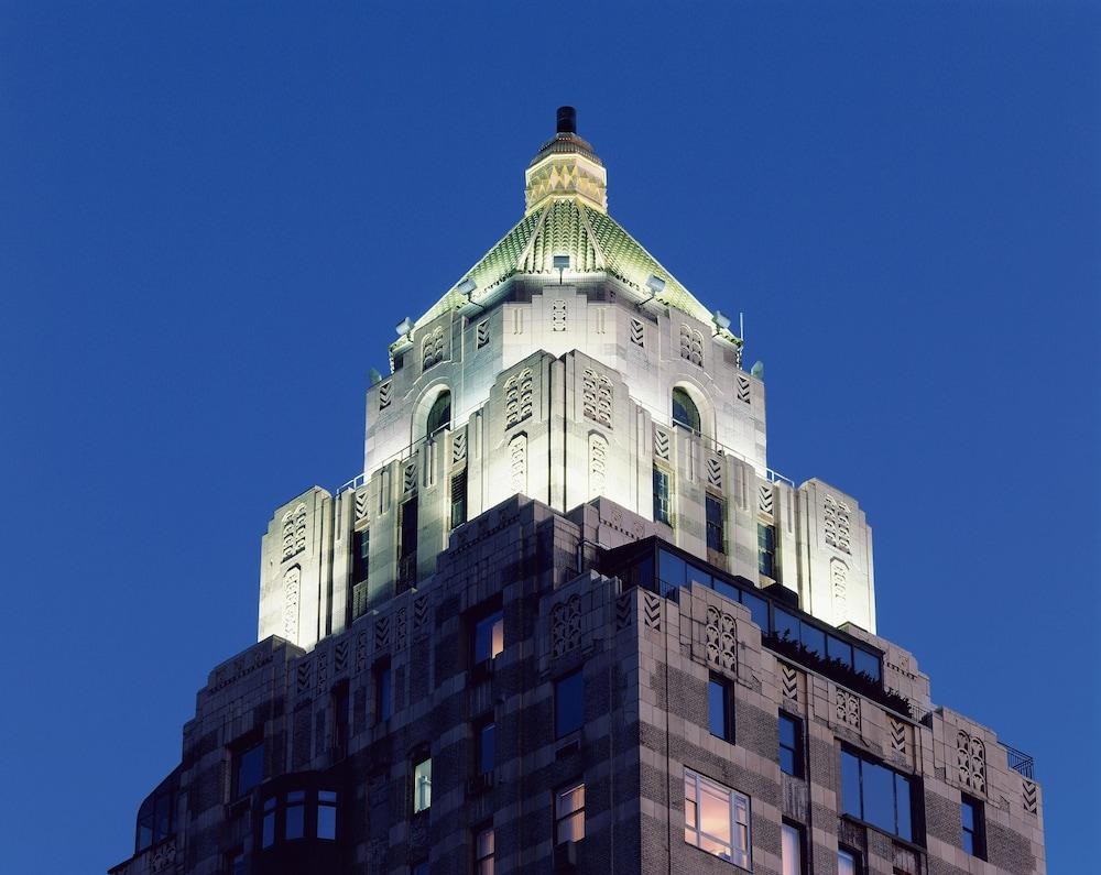 THE CARLYLE, A ROSEWOOD HOTEL photo 2