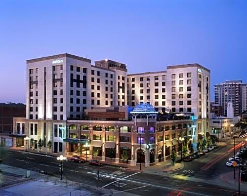 Margaritaville Hotel San Diego Gaslamp Quarter photo 3
