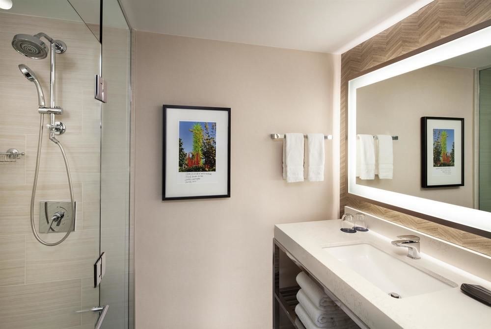 SHERATON SEATTLE photo 1