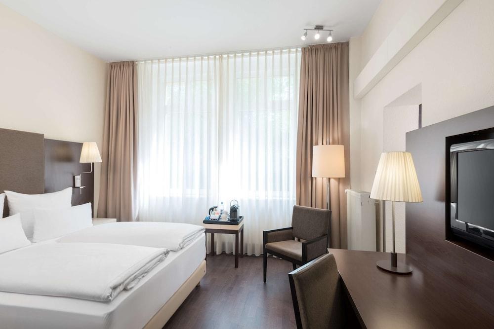 NH FRANKFURT VILLA photo 3