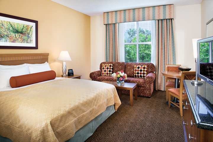 HILTON GRAND VACATIONS SUITES AT THE FLAMINGO photo 1