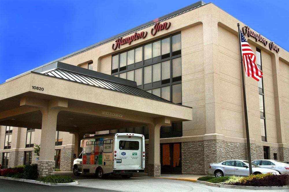 Hampton Inn St. Louis-Airport photo 4