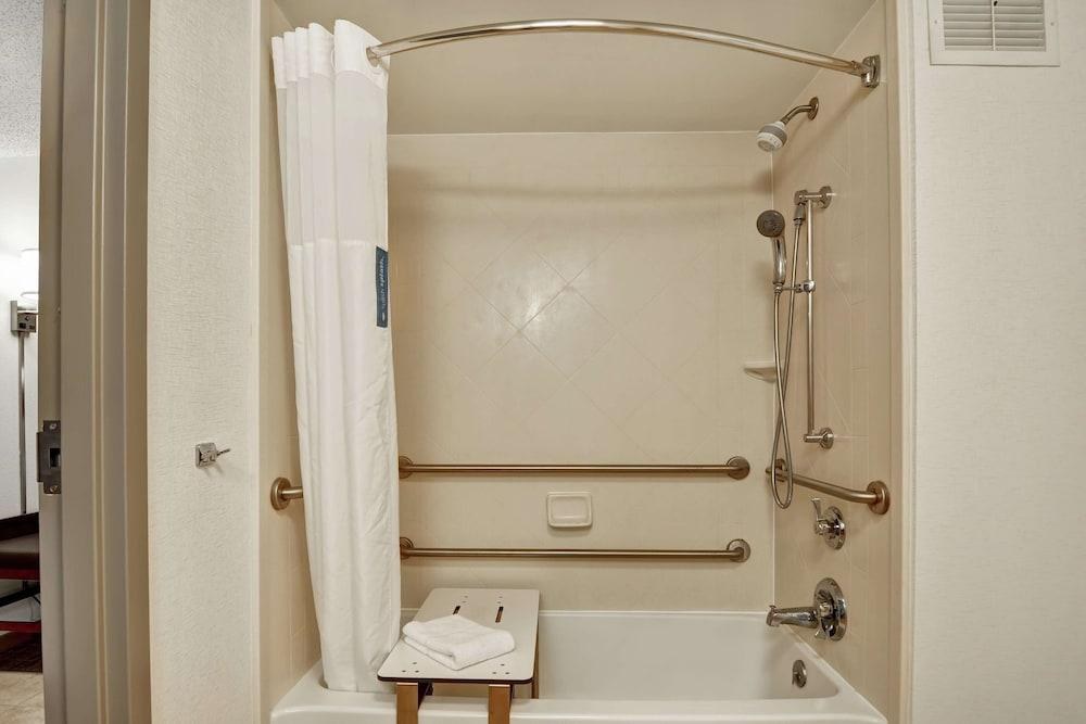 Hampton Inn Morgantown photo 4