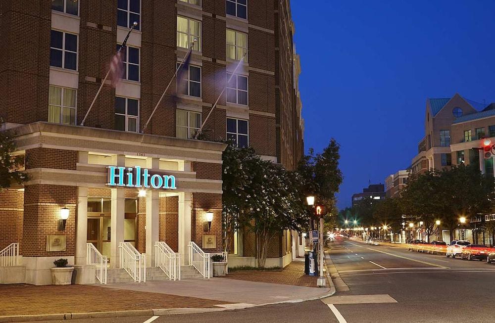 Hilton Alexandria Old Town photo 2