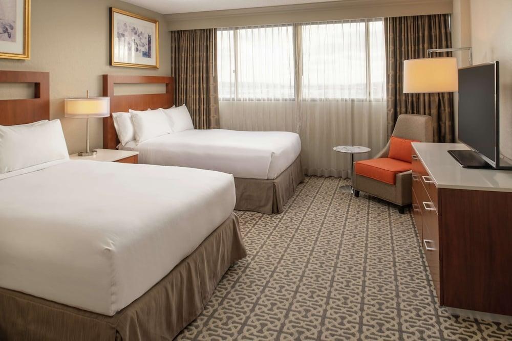 DoubleTree Suites by Hilton Seattle Airport - Southcenter photo 4